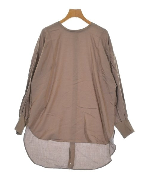 audrey and John Wad เสื้อสตรี