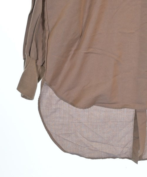 audrey and John Wad เสื้อสตรี