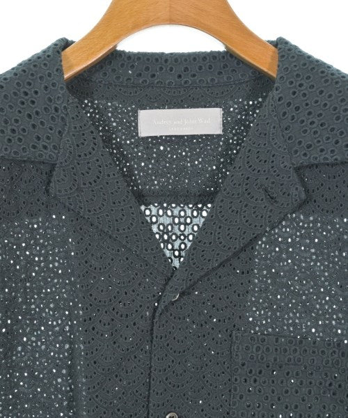 audrey and John Wad เสื้อลำลอง