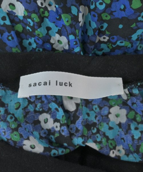 sacai luck เสื้อยืด/เสื้อท็อปส์
