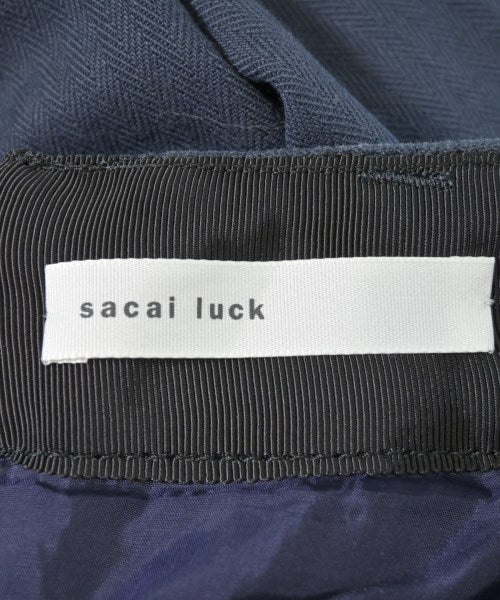 sacai luck กระโปรงยาวถึงเข่า