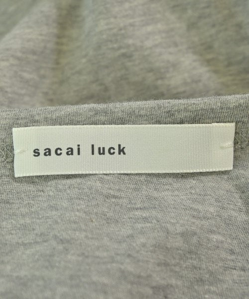 sacai luck เสื้อยืด/เสื้อท็อปส์