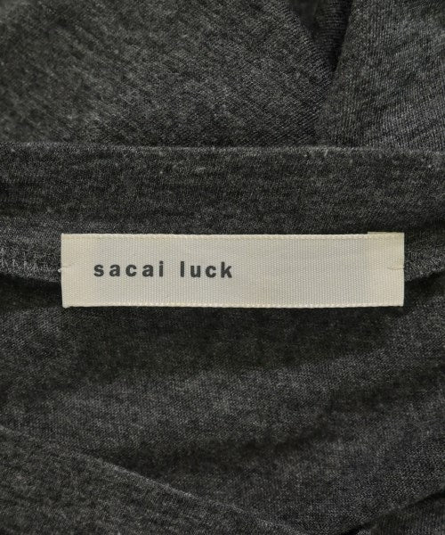 sacai luck เสื้อยืด/เสื้อท็อปส์