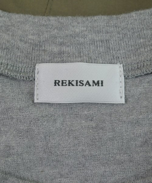 REKISAMI เสื้อยืด/เสื้อท็อปส์