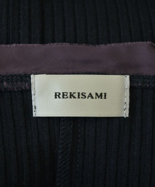 REKISAMI เสื้อยืด/เสื้อท็อปส์