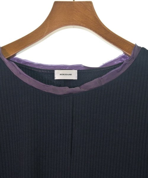 REKISAMI เสื้อยืด/เสื้อท็อปส์