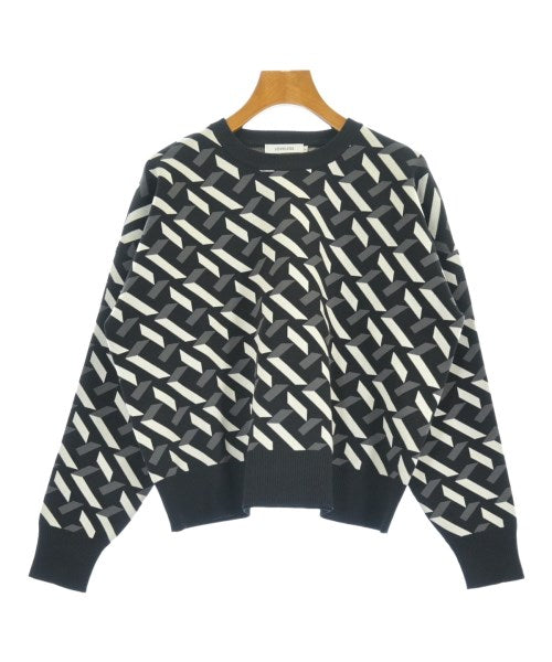 LOVELESS เสื้อกันหนาว