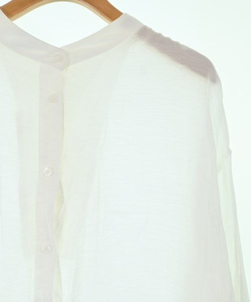 FREE'S MART เสื้อลำลอง