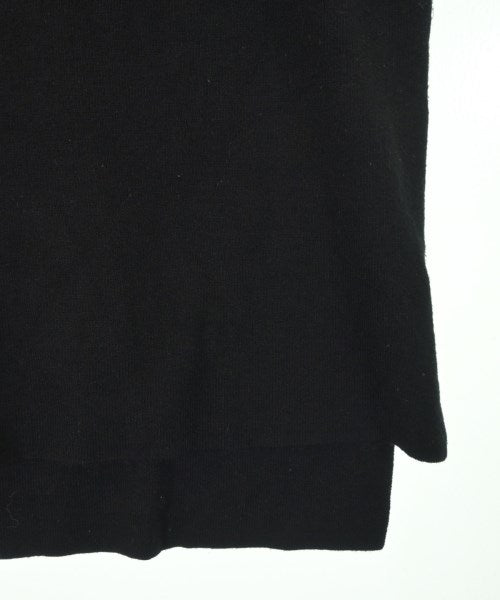 FREE'S MART เสื้อแขนกุด