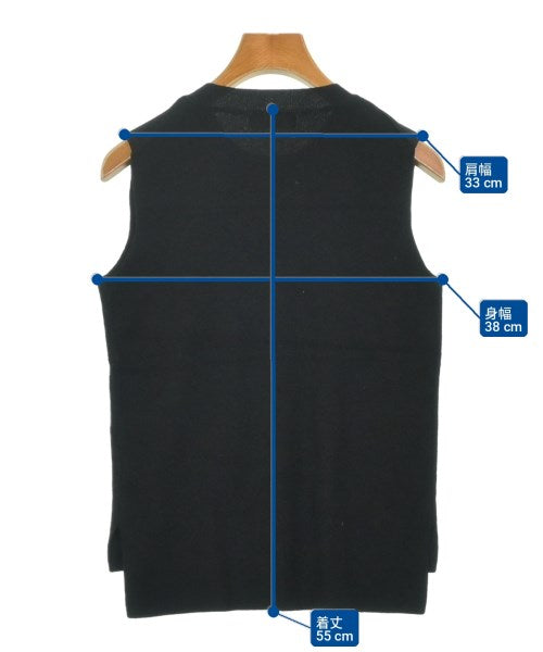 FREE'S MART เสื้อแขนกุด