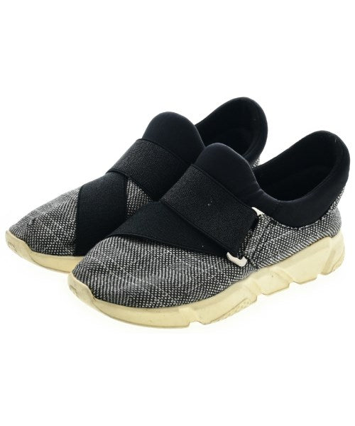 ALL BLACK รองเท้าผ้าใบ