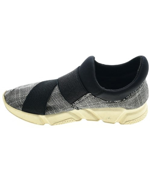 ALL BLACK รองเท้าผ้าใบ