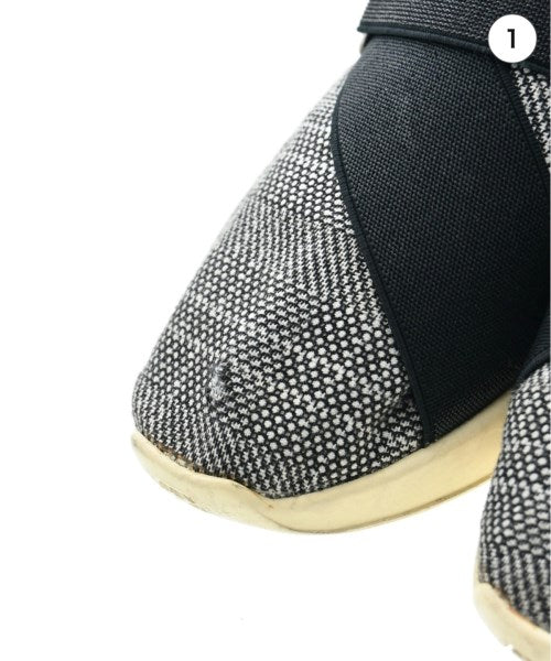 ALL BLACK รองเท้าผ้าใบ