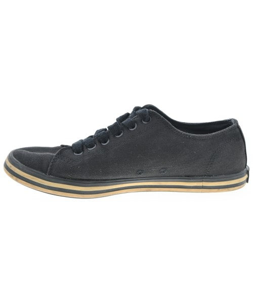 FRED PERRY รองเท้าผ้าใบ