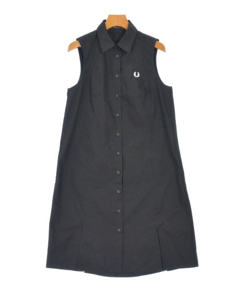 FRED PERRY เดรสที่เป็นเสื้อเชิ้ตตัวยาว