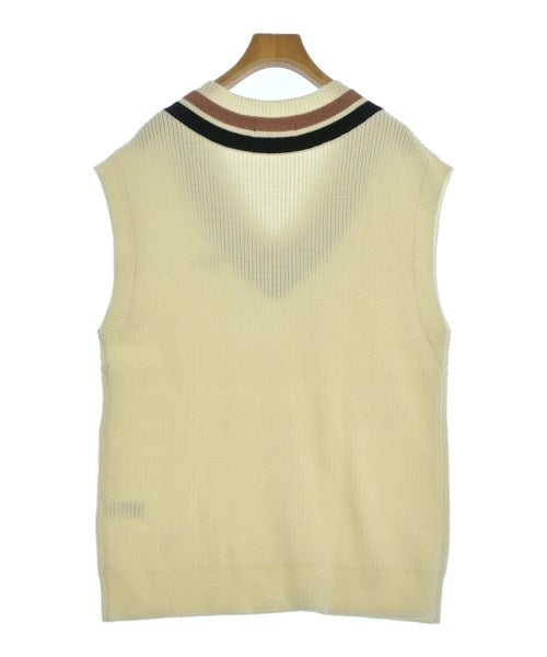 FRED PERRY เสื้อกั๊ก