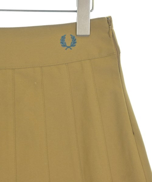 FRED PERRY กระโปรงยาวถึงเข่า
