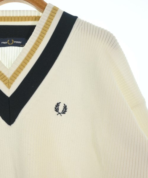 FRED PERRY เสื้อกันหนาว