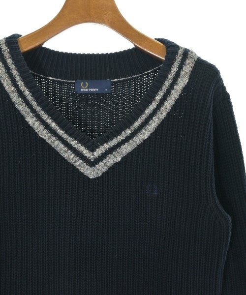 FRED PERRY เสื้อกันหนาว