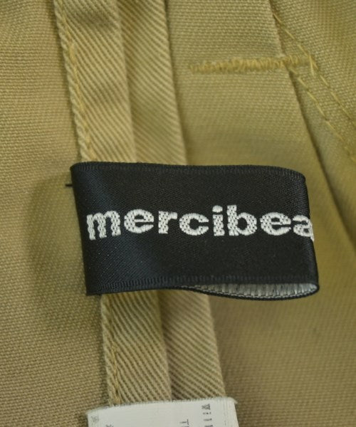 mercibeaucoup, กระโปรงยาวถึงเข่า