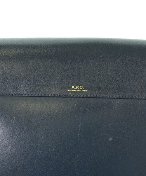 A.P.C. กระเป๋าสะพาย