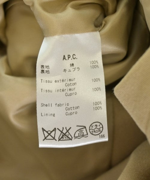 A.P.C. เสื้อกันฝน