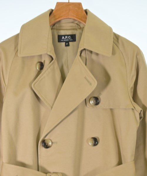A.P.C. เสื้อกันฝน