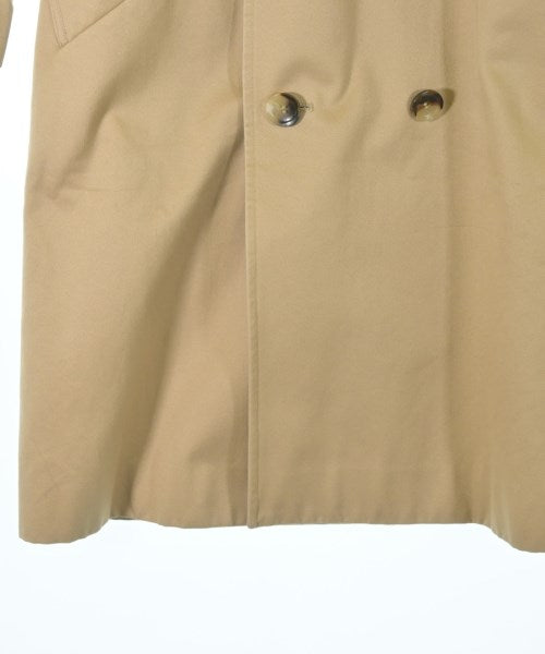 A.P.C. เสื้อกันฝน