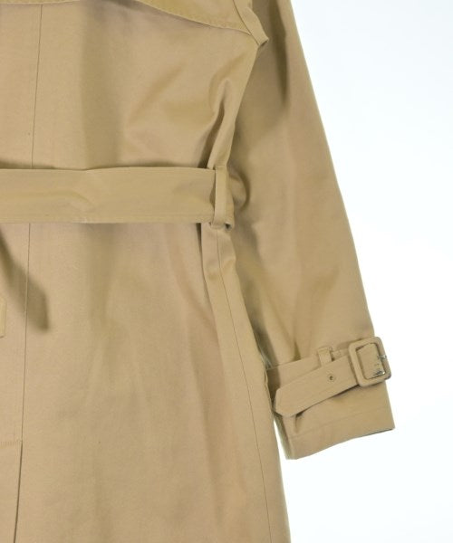 A.P.C. เสื้อกันฝน