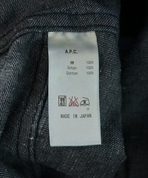 A.P.C. กระโปรงยาวถึงเข่า