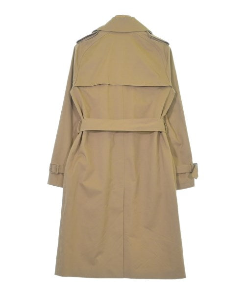 A.P.C. เสื้อกันฝน