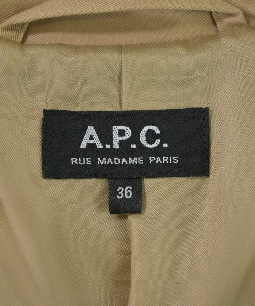 A.P.C. เสื้อกันฝน