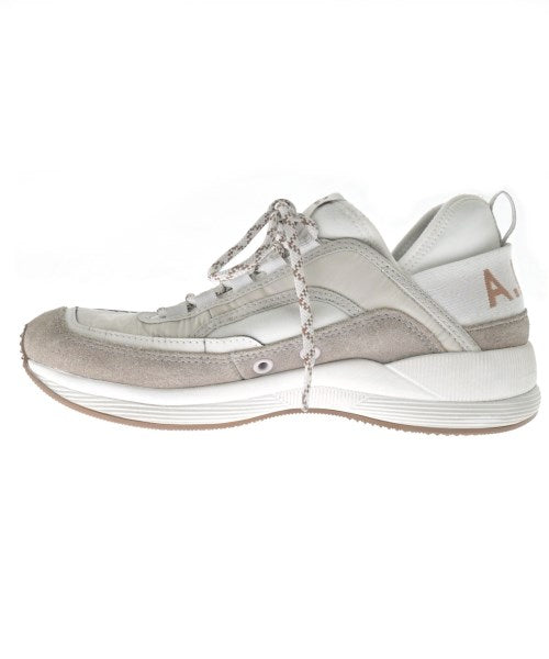 A.P.C. รองเท้าผ้าใบ