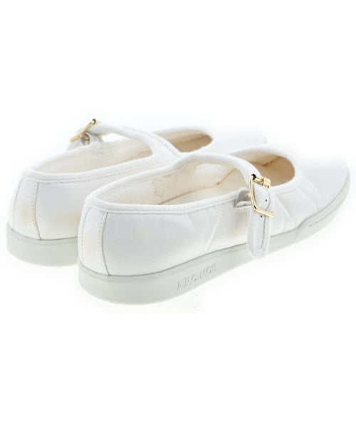 A.P.C. รองเท้าผ้าใบ