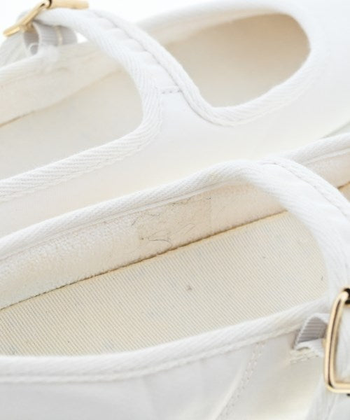 A.P.C. รองเท้าผ้าใบ
