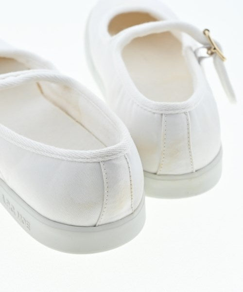 A.P.C. รองเท้าผ้าใบ