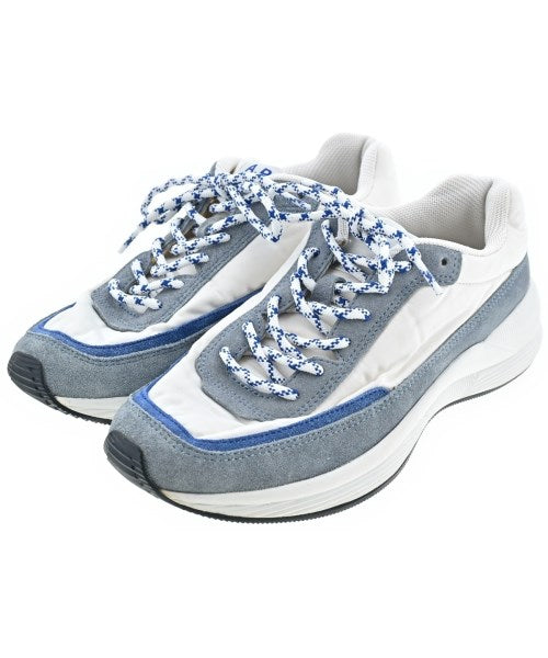A.P.C. รองเท้าผ้าใบ