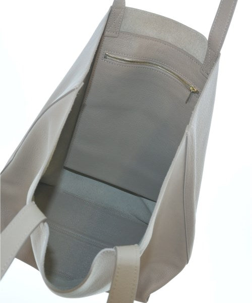 A.P.C. กระเป๋าถือขนาดใหญ่