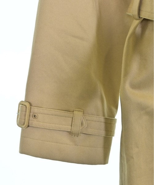 A.P.C. เสื้อกันฝน