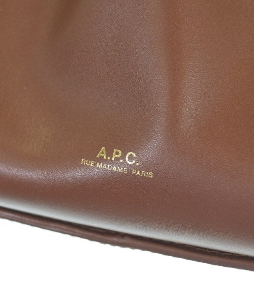 A.P.C. กระเป๋าสะพาย