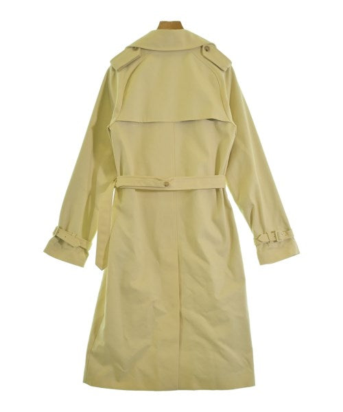 A.P.C. เสื้อกันฝน
