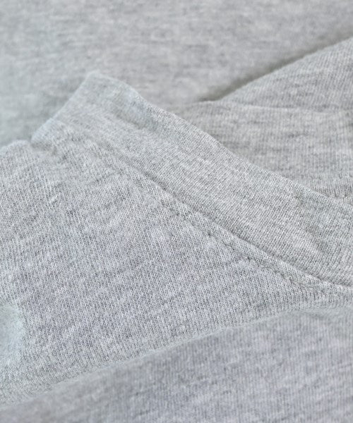 A.P.C. เสื้อยืด/เสื้อท็อปส์