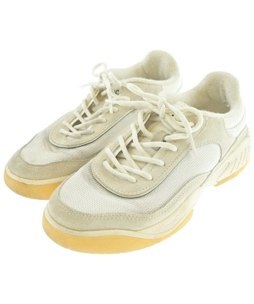 A.P.C. รองเท้าผ้าใบ