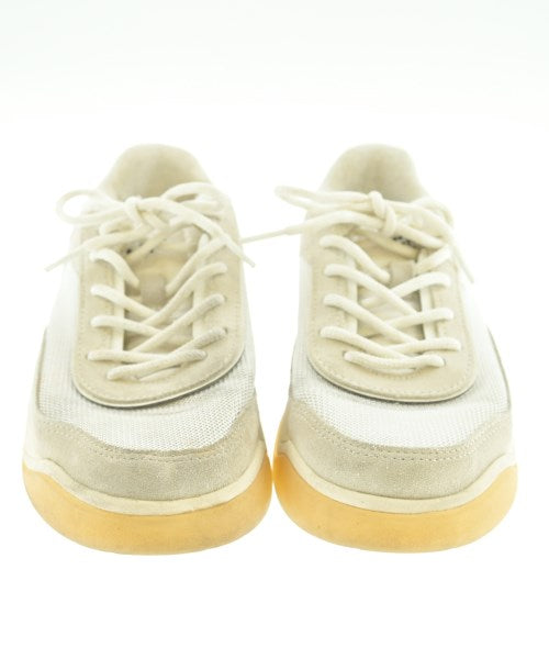 A.P.C. รองเท้าผ้าใบ