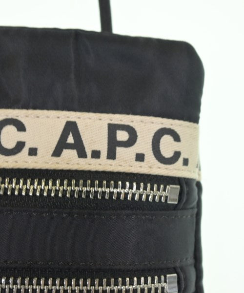 A.P.C. กระเป๋าสะพาย