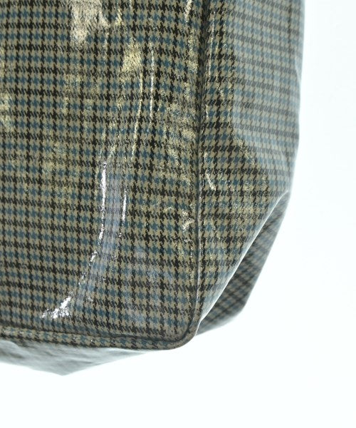 A.P.C. กระเป๋าถือขนาดใหญ่