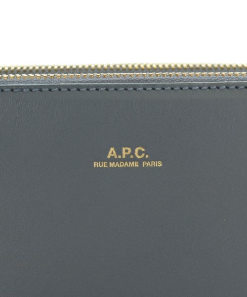 A.P.C. กระเป๋าสะพาย