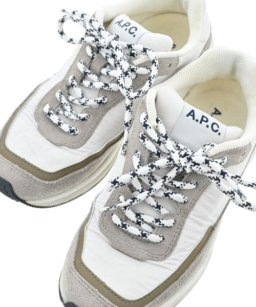 A.P.C. รองเท้าผ้าใบ