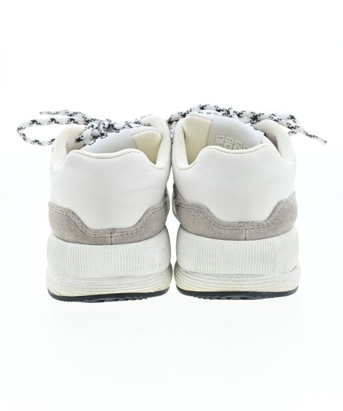 A.P.C. รองเท้าผ้าใบ