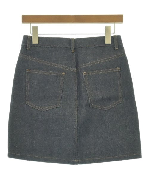 A.P.C. กระโปรงยาวถึงเข่า